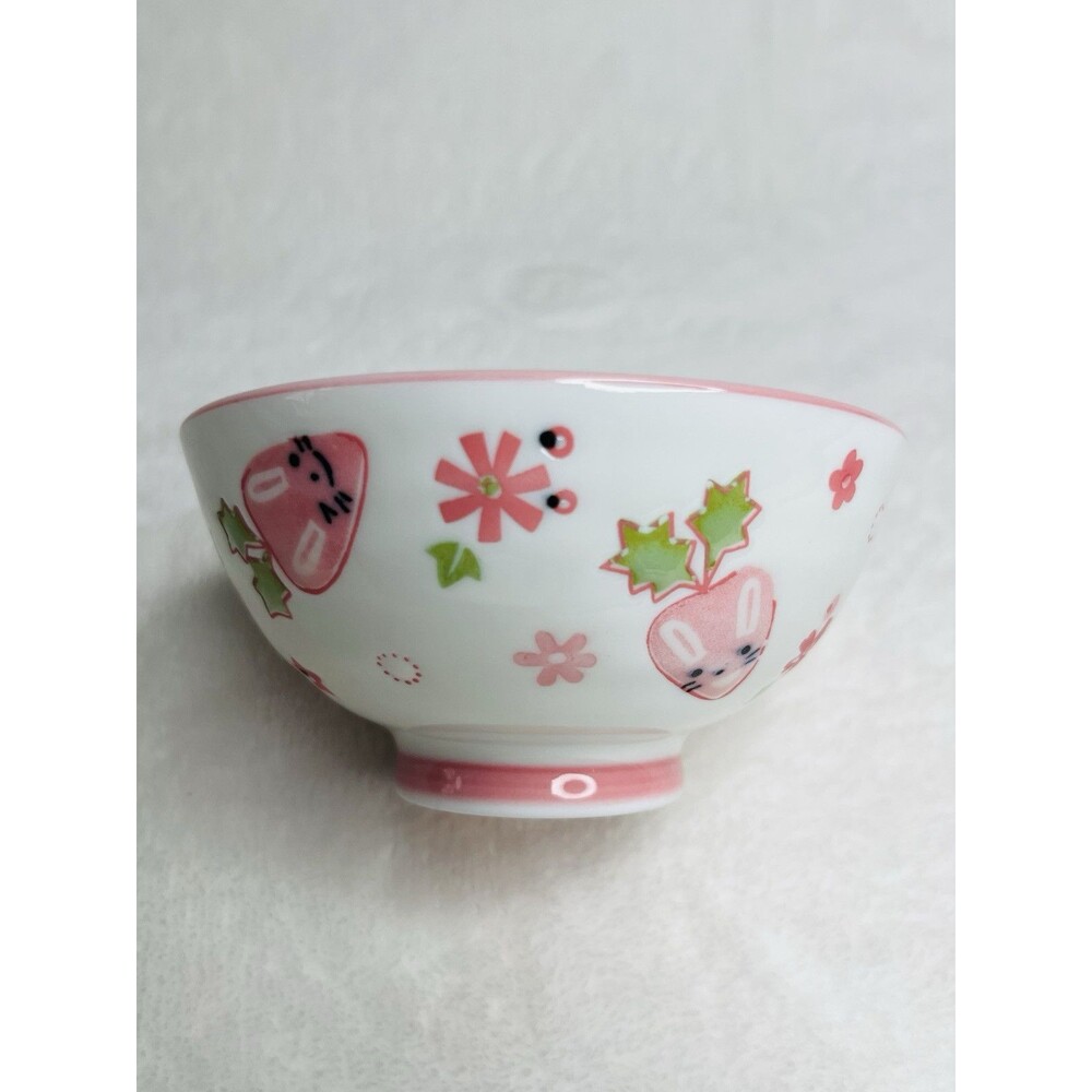Mino ware Japanese Rice Soup Bowl Strawberry Pink Bunny Made in Japan